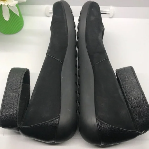 Clark’s Medora Nina Cushioned Ankle Strap Flats-8 - Picture 6 of 9